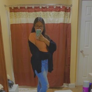 Meet your Posher, Esmeralda